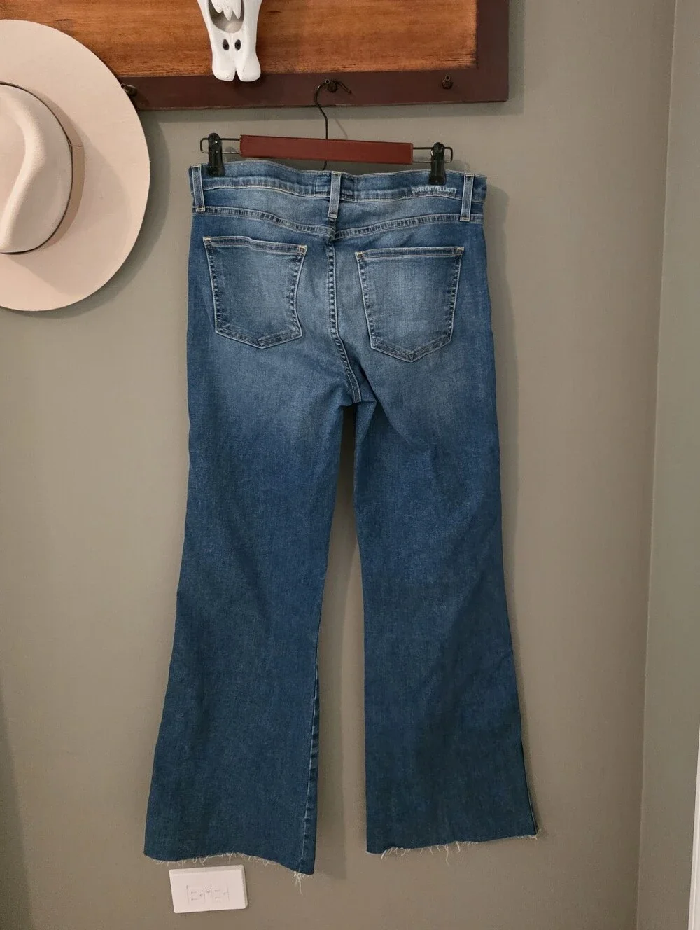Current Elliot The Girl Crush Flare Jeans 70s Released Hem
